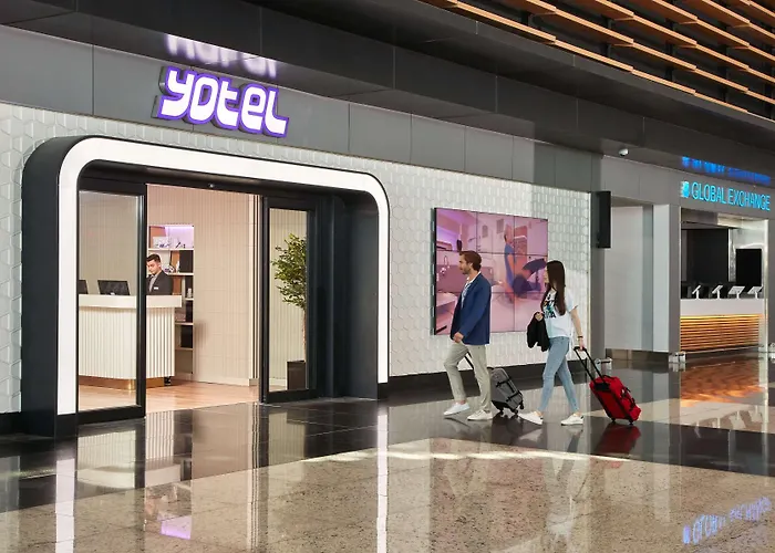  Yotel Istanbul Airport, City Entrance