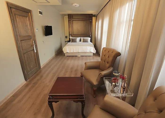 Ferman Pera Hotel